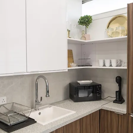 Glam Skin Apartment