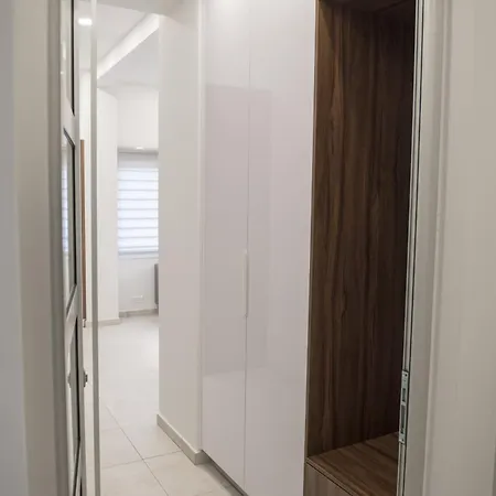 Apartment Glam Skin